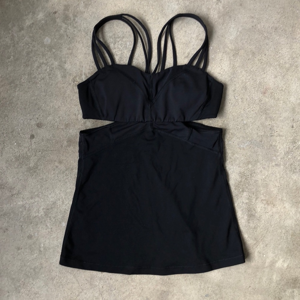 Lululemon size 2 black 3 strap yoga top